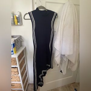 ASYMMETRIC WAVY HEM CONTRAST TRIM HIGH NECK SLEEVELESS SWEATER DRESS